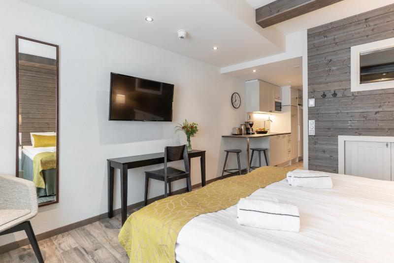 Superior Twin Room with Sauna image 4