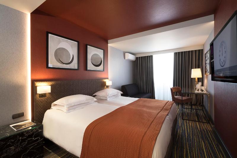 Classic Triple Room image 4