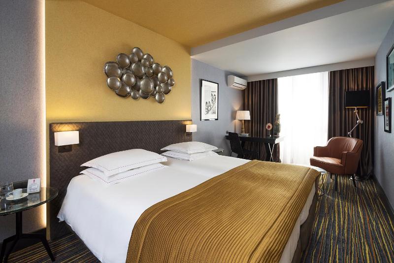 Classic Double or Twin Room image 2