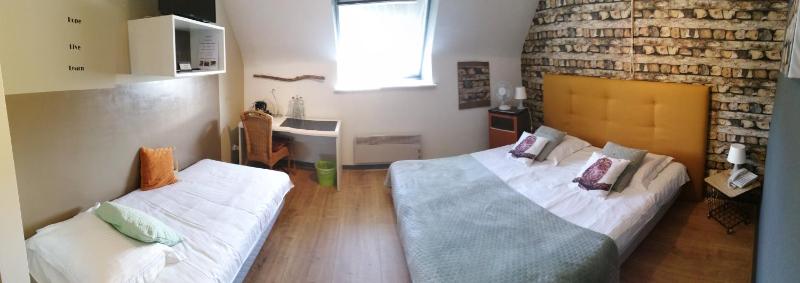 Triple Room image 2