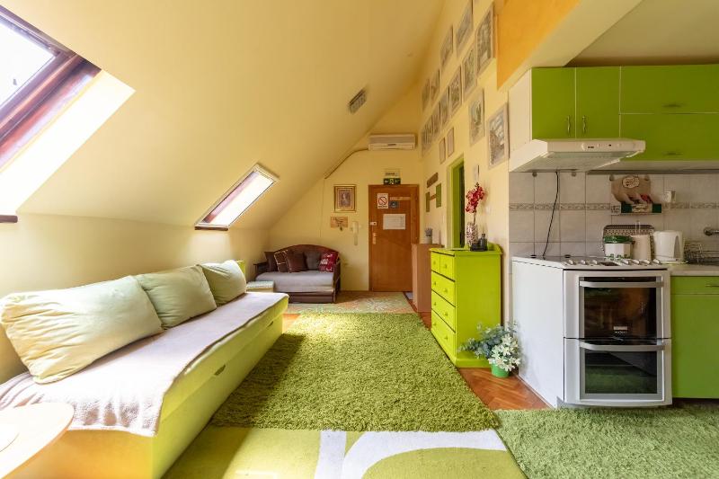 Sweet Home Center Apartment - image 12