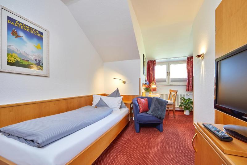 Standard Single Room image 1