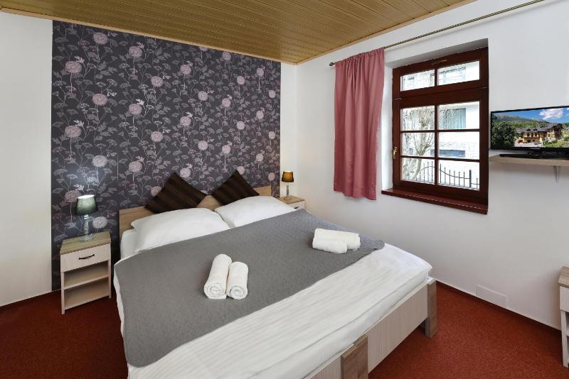 Triple Room image 3