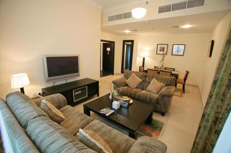 Superior One-Bedroom Apartment image 1