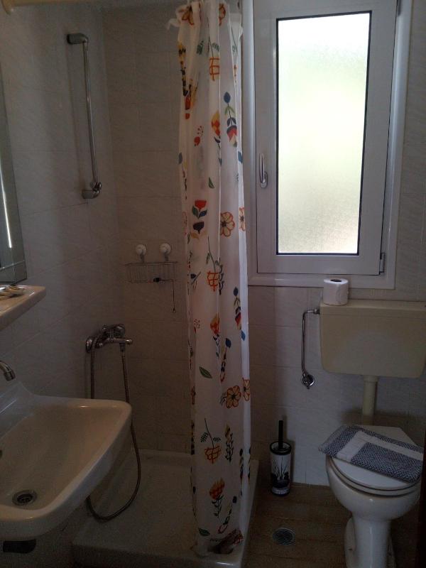 Triple Room with Sea View image 2