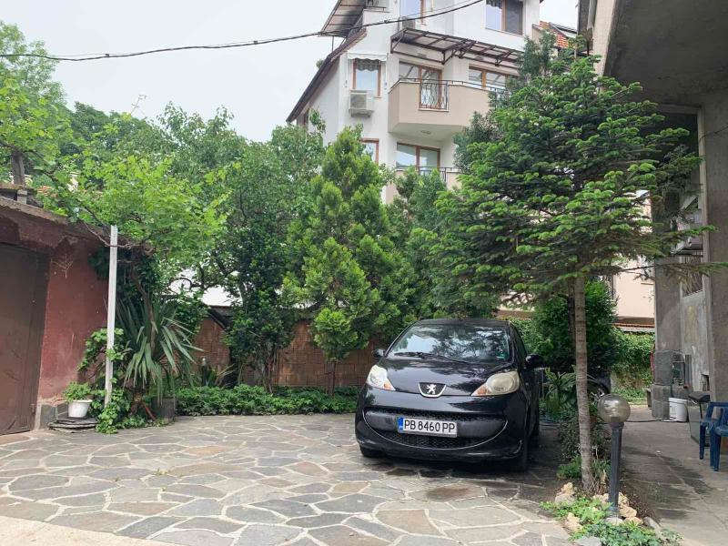 Trakia Street Apartment - image 29
