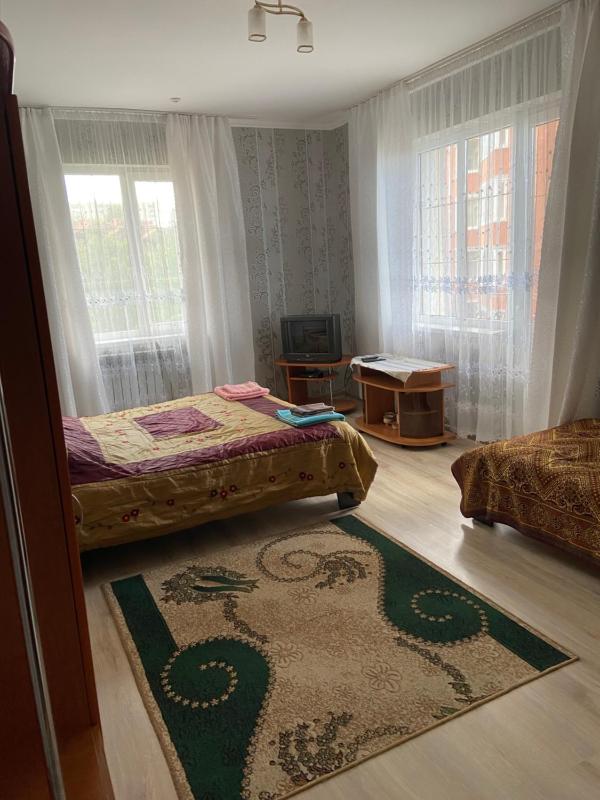 Triple Room with Balcony image 2
