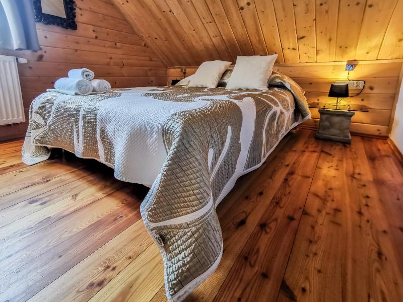 Small Double Room image 2