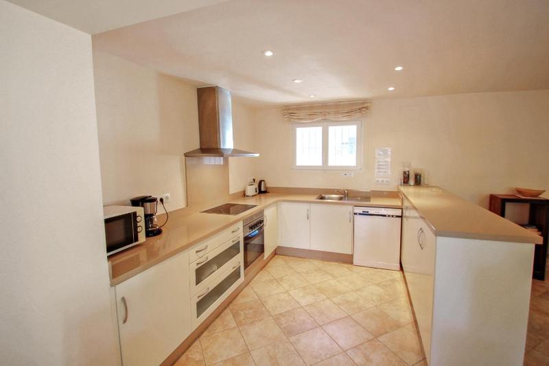El Pinar - sea view villa with private pool in Moraira - image 11