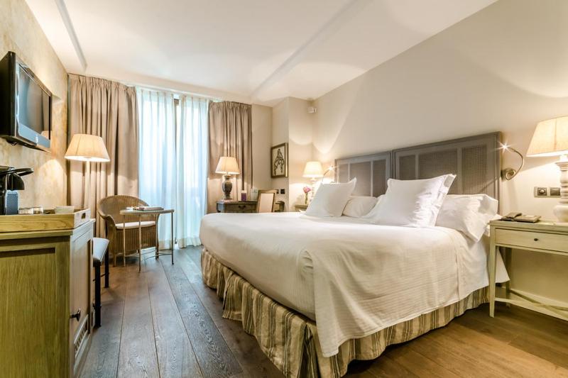 Room #18944528 image 2