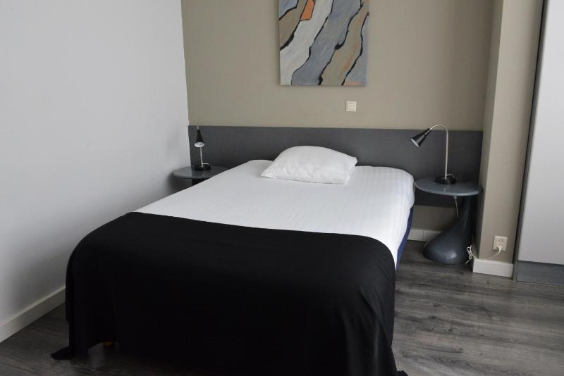 Single Room image 2