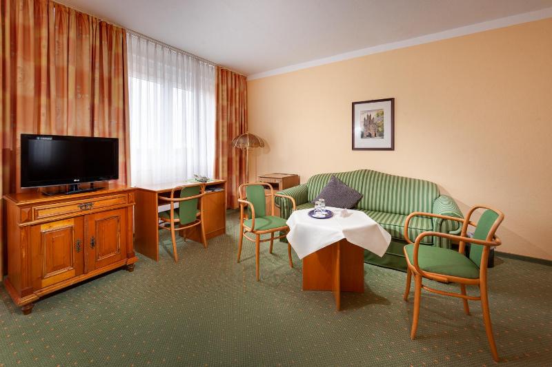 Double Room image 1