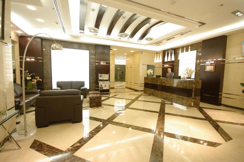 Superior Studio Apartment image 3