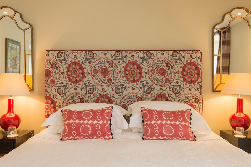 Standard Double Room image 4
