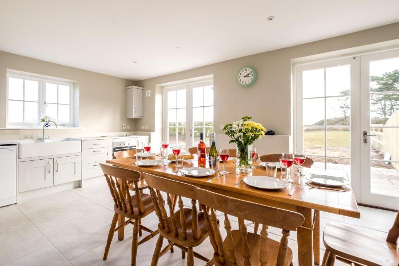 The Dower House - image 32