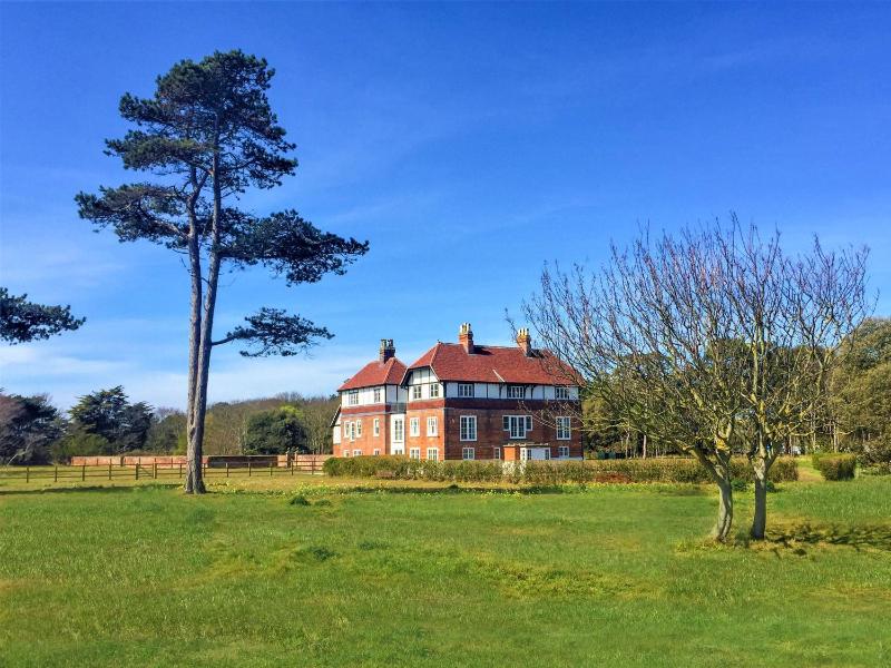The Dower House - image 35