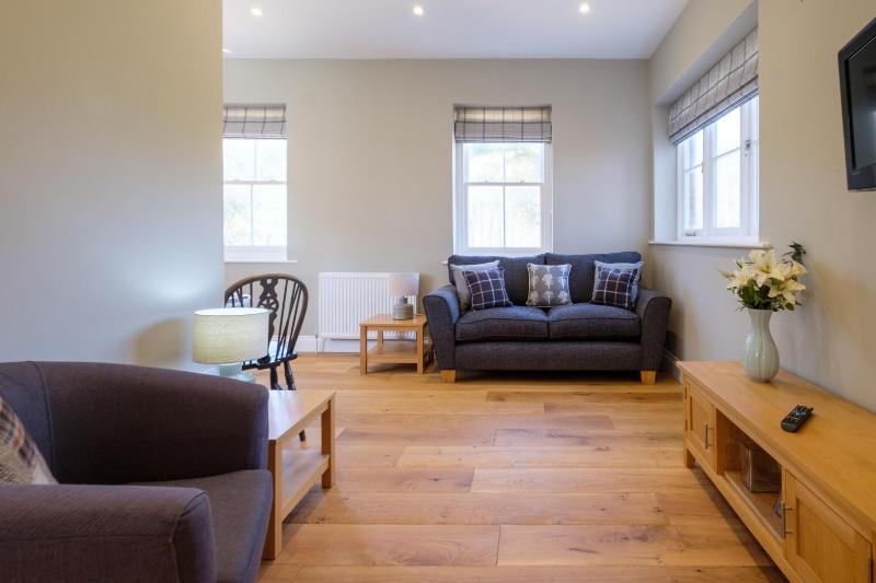 The Dower Retreat - image 7