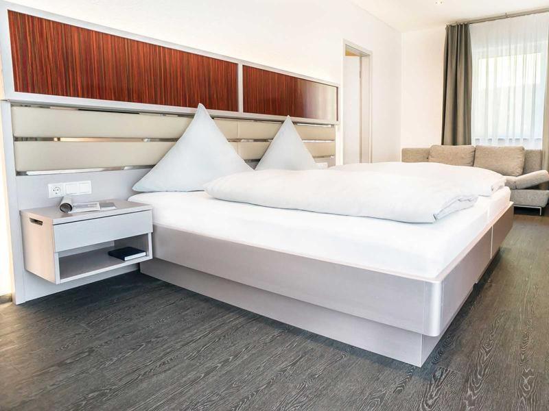 Double Room image 2
