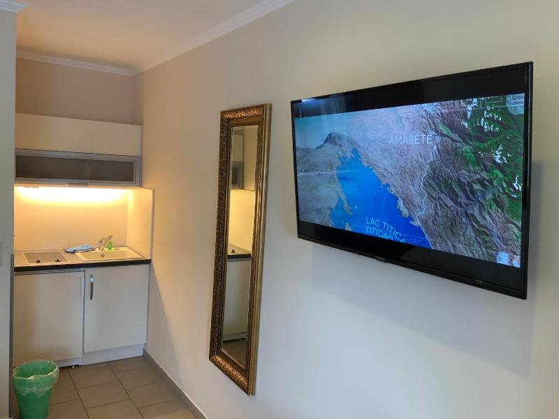 Large Double Room image 1