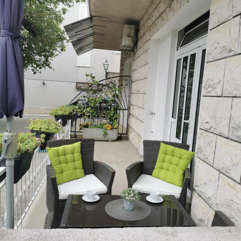 Apartmani Zuzana - image 29
