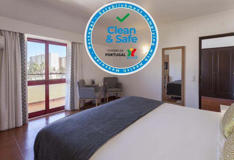 Suite with One Double Bed, One Single Bed and Balcony image 4