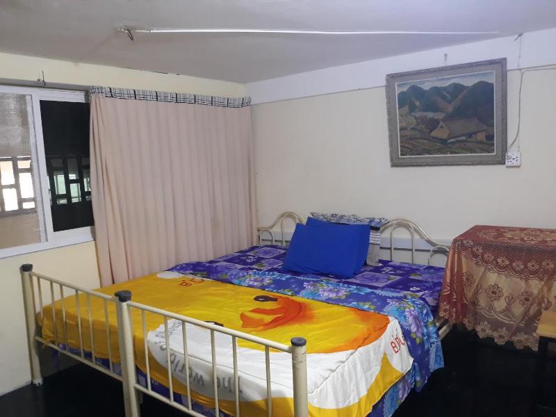 Vanny's Peaceful Guesthouse - image 7