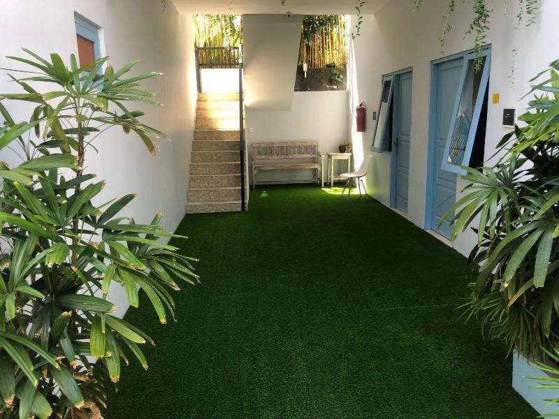 Gatsby Hotel Hostel - image 8