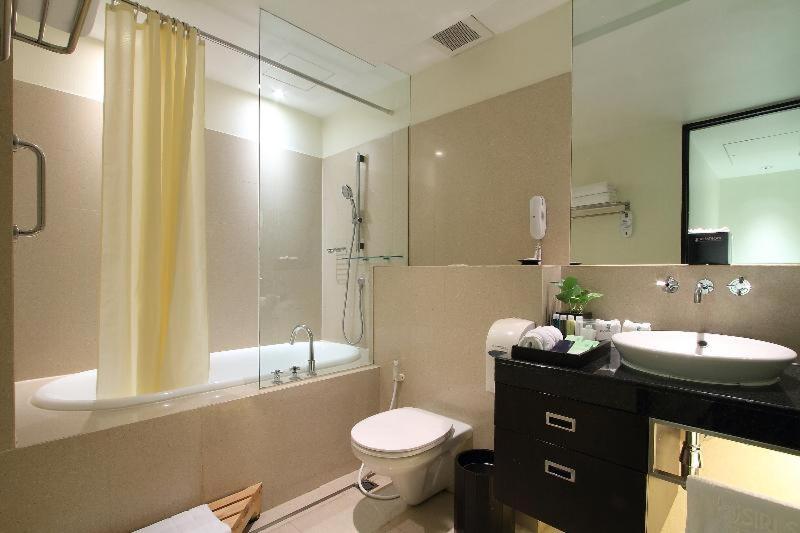 Room #2762229 image 3