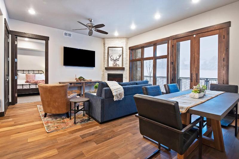 Apartment with Balcony image 2