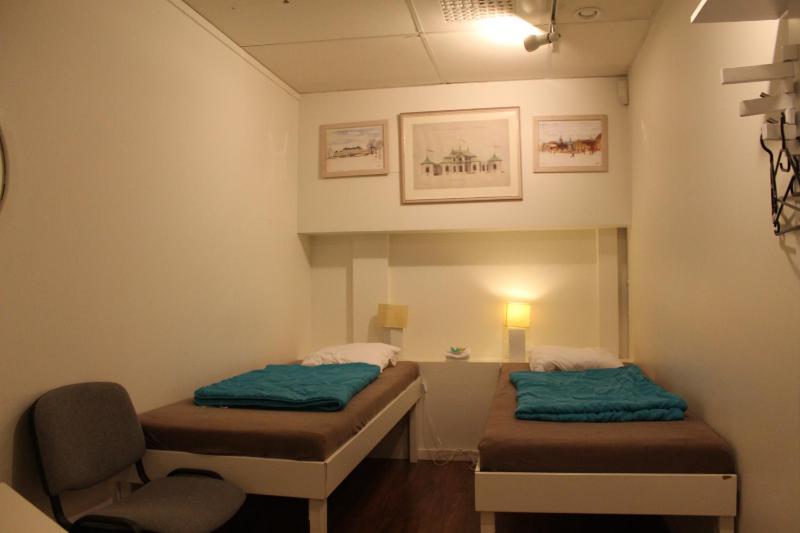 Twin Room with Shared Bathroom image 2