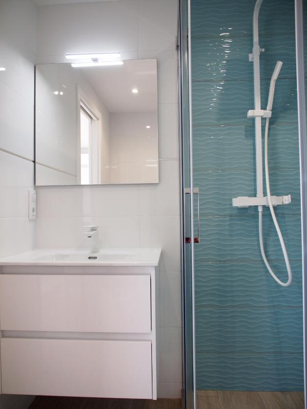One-Bedroom Apartment image 3