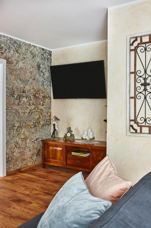 Deluxe Apartment image 2