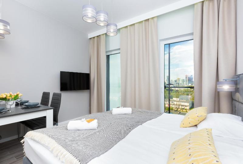 Studio with Double Bed image 2