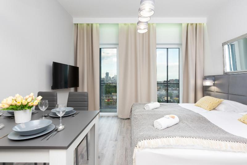Studio with Double Bed image 3