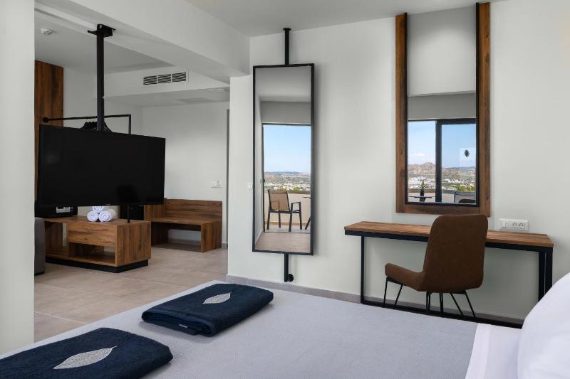 Junior Suite with Sea View image 1