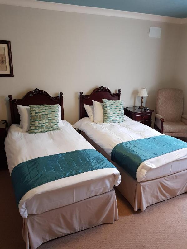 Standard Double Room image 2