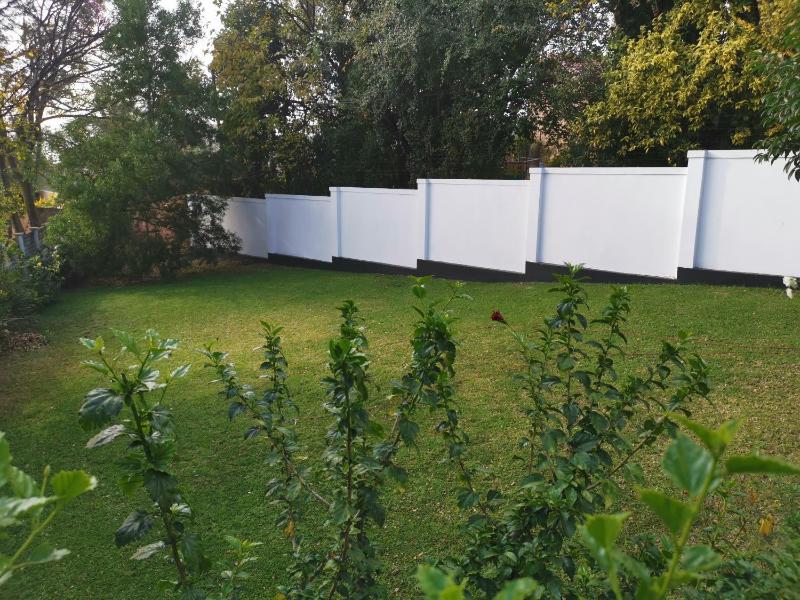 Erasmus manor Guest House - image 10