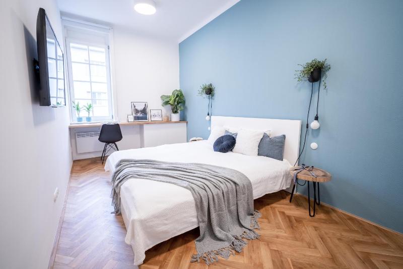 Orange Glow Boutique Apartments #47 by goodnite cz - image 28