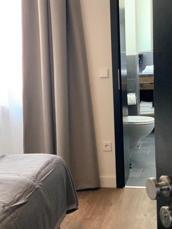 Comfort Double Room image 3