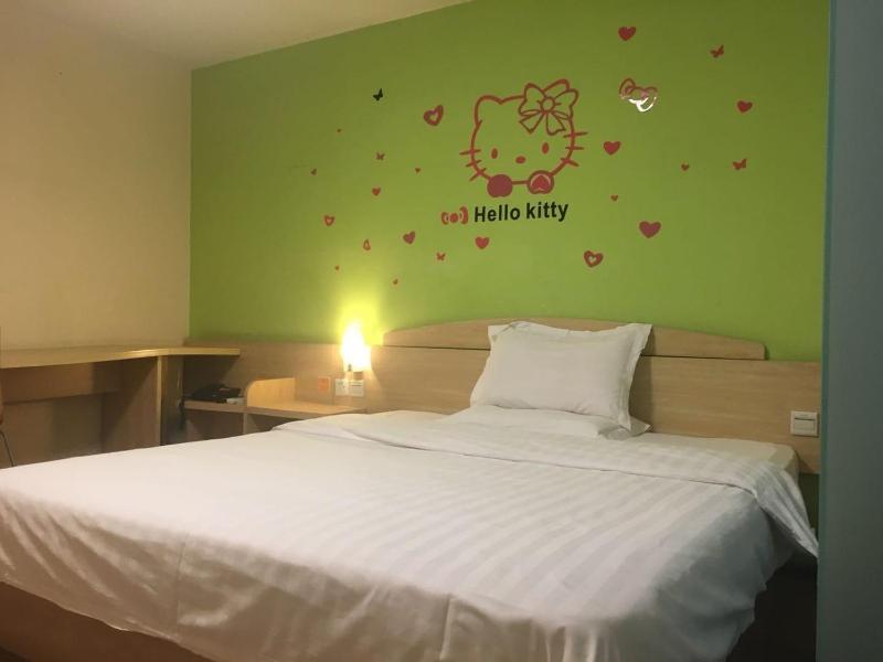  Double Room image 2