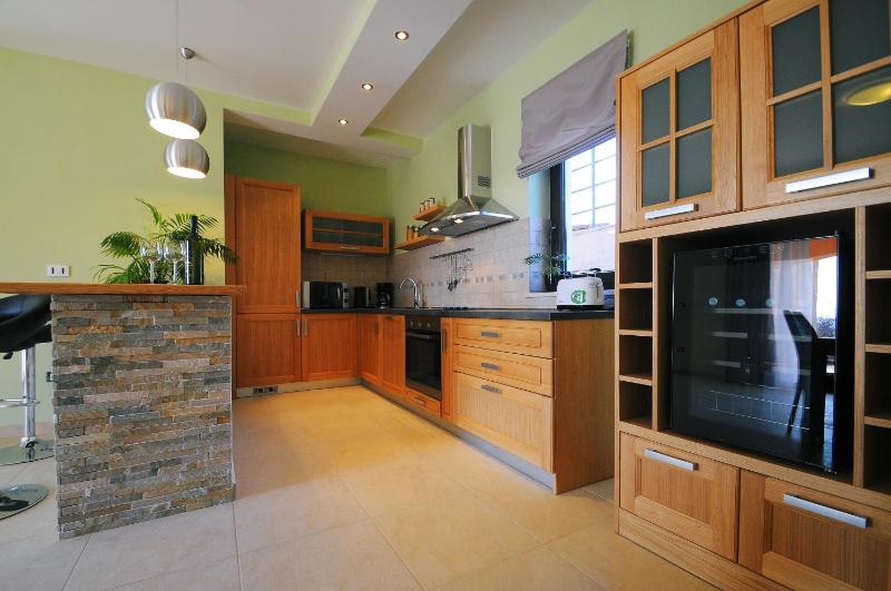 Four-Bedroom Villa with Private Pool image 2