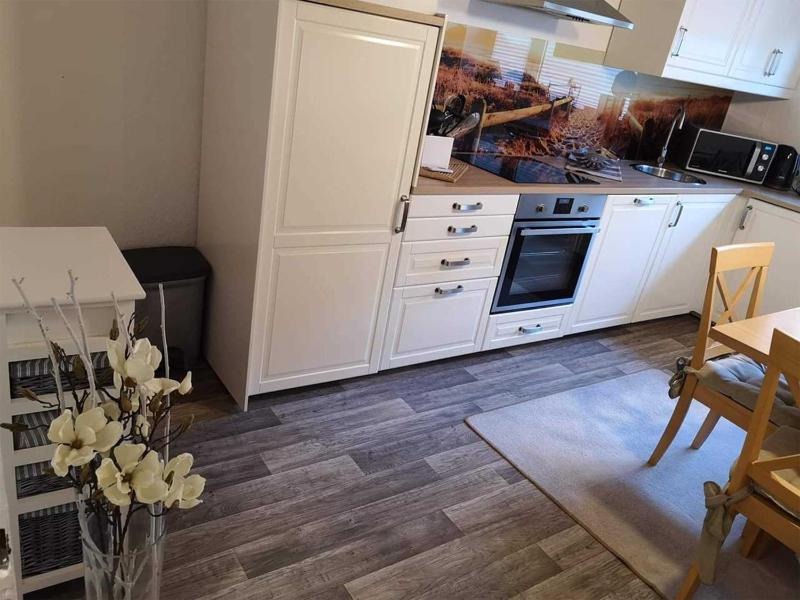 One-Bedroom Apartment image 1