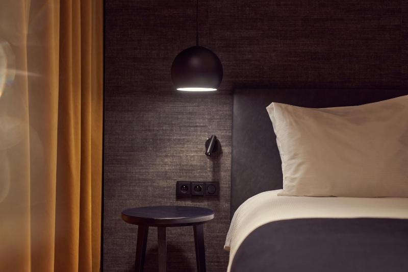 Executive Room image 2