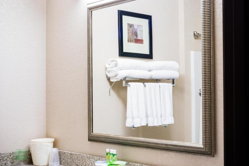 Standard Room image 4