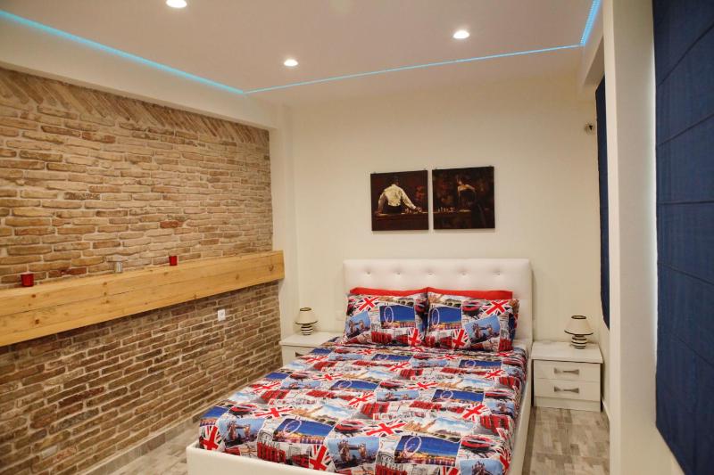 Studio Apartment image 4