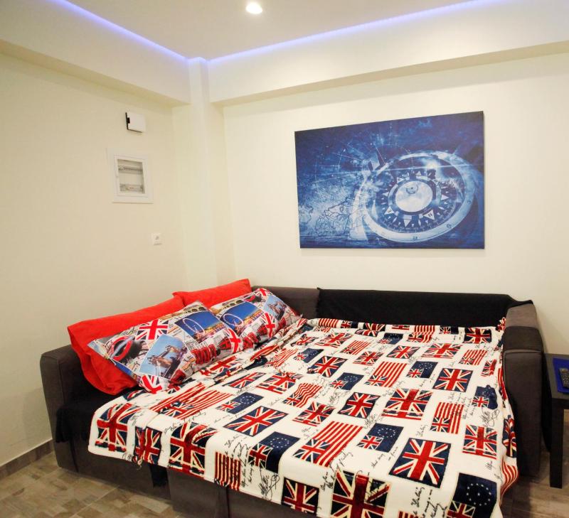 Studio Apartment image 2