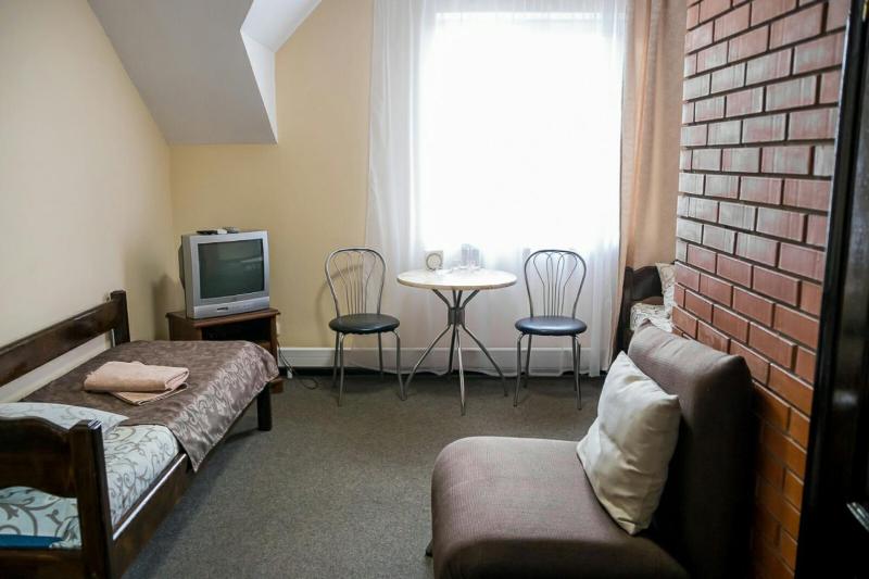 Standard Double Room image 3