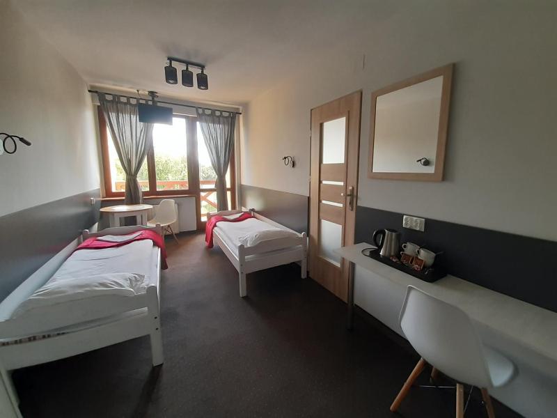 Standard Quadruple Room image 2
