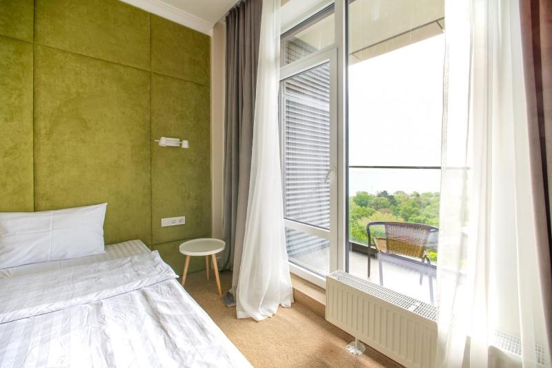 Apartment with Garden View image 3