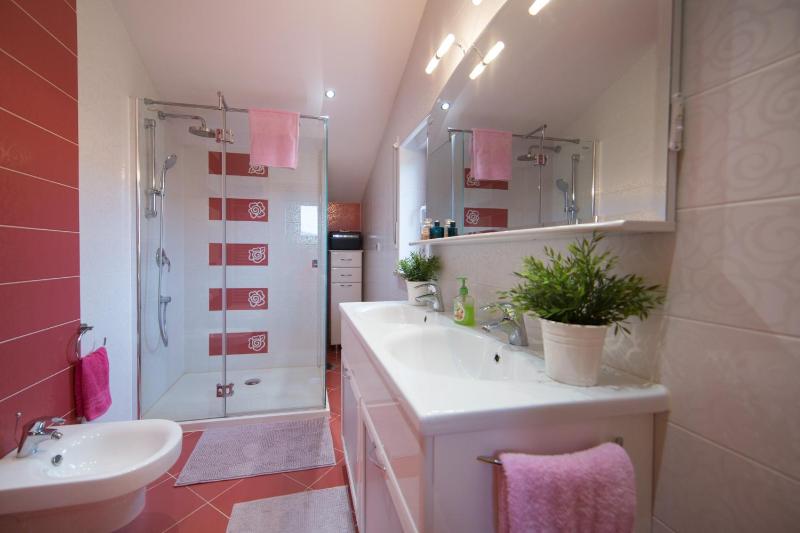 Three Bedroom Villa with Pool image 3
